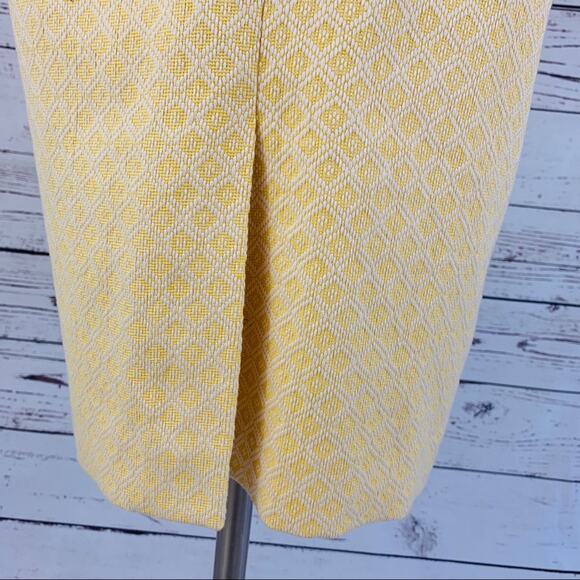 Le Suit Yellow Pencil Skirt ribbon - Picture 6 of 7